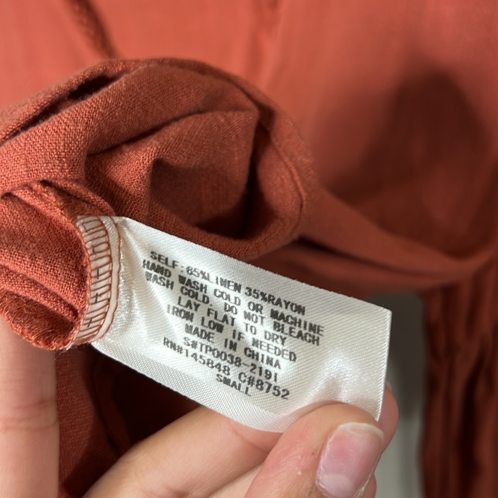 064 - Everly NWOT Coral Long Sleeve Crop, Size Small - Picture 4 of 6